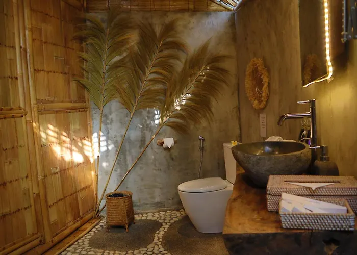 Romantic Bamboo & Ubud بيت ضيافة