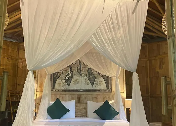 Romantic Bamboo & Ubud 4* تيغالالانغْ