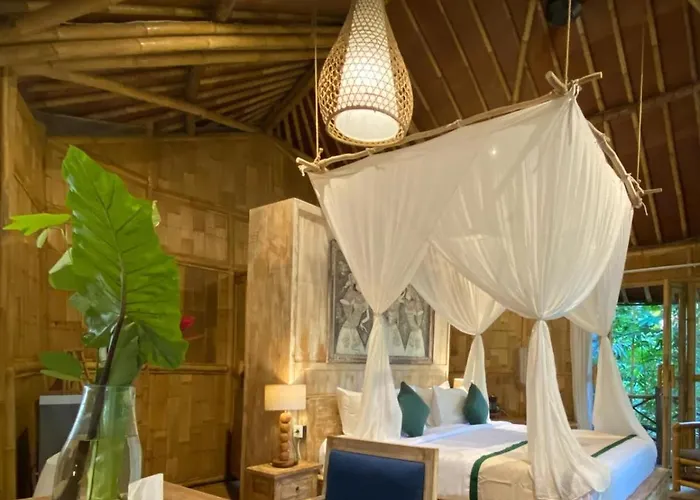 بيت ضيافة Romantic Bamboo & Ubud تيغالالانغْ