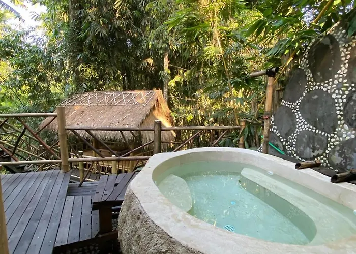 Romantic Bamboo & Ubud 4* تيغالالانغْ