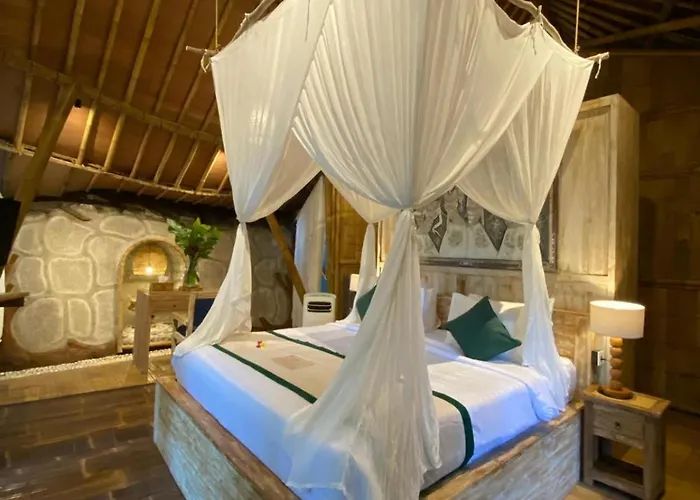 Romantic Bamboo & Ubud بيت ضيافة تيغالالانغْ